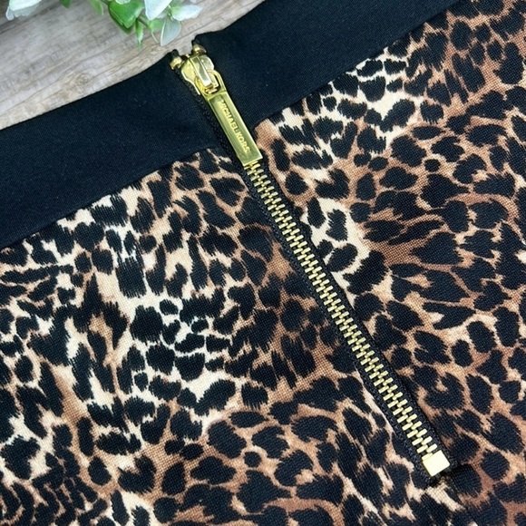 Michael Kors Zip Ponte Combo
Black Leopard Skirt - Picture 4 of 6